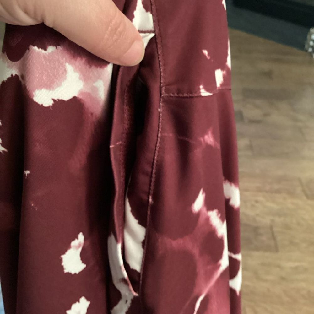 Ladies Nike performance Skort Medium maroon /‎ white - Picture 2 of 4